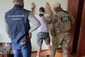 СБУ затримала в Києві хакера, що “зливав” спецслужбам РФ дані з е-систем українських банків  
