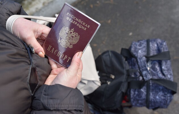 В Украине ищут методы борьбы с принудительной паспортизацией на оккупированных территориях