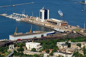 В Одесском порту возник пожар