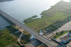 У Херсоні після закриття Антонівського мосту люди скуповують овочі