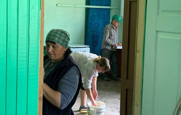 Время человечности: кто и как помогает украинцам жильем 