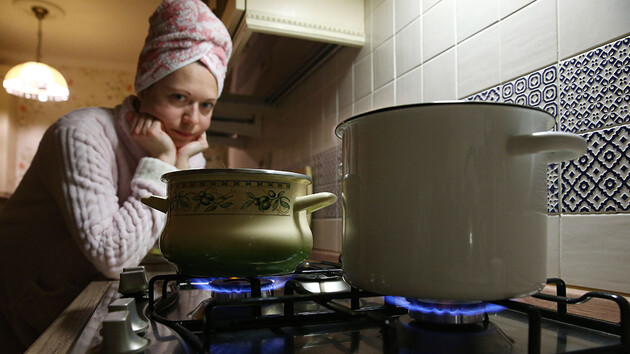 В Киеве предсказуемо не включили горячую воду, несмотря на обещания: что говорят киевлянам на этот раз