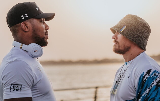 Усик будет защищать четыре титула против Джошуа