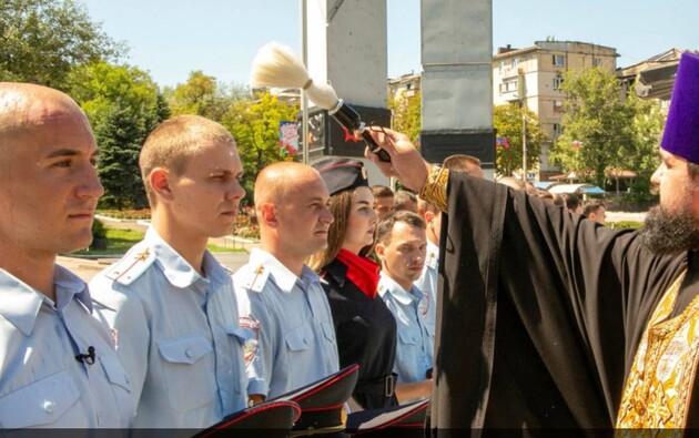 В Мариуполе 27 полицейских присягнули на верность 