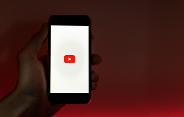 На YouTube можна переглянути відео з автоматичними українськими субтитрами
