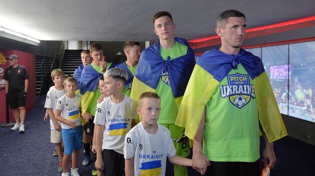 "Шахтер" собирает деньги для помощи украинским семьям