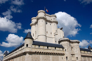 У Франції росіянам заборонили відвідувати Венсенський замок, де зберігаються архіви Міноборони – ЗМІ