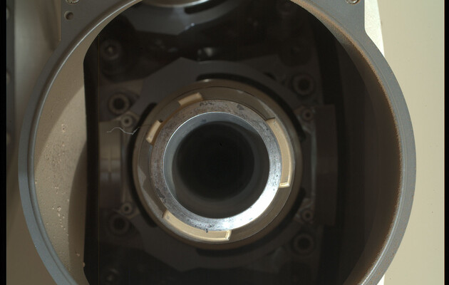 Perseverance знайшов на Марсі нові загадкові об'єкти