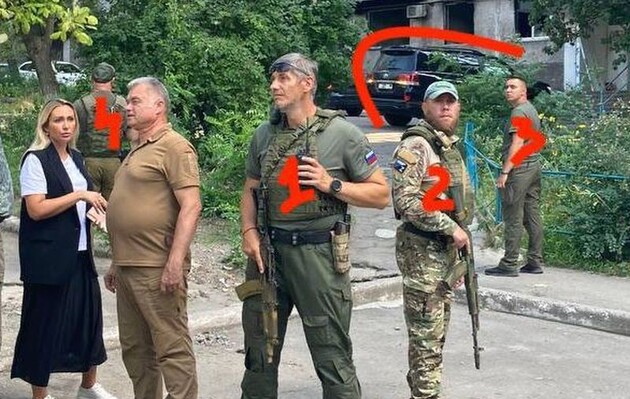 На "разборки" к коллаборантам приехали их россиские кураторы