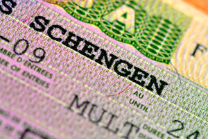Чехия, которая председательствует в ЕС, будет добиваться запрета шенгенских виз для россиян