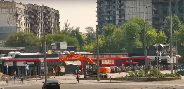 Маріуполь стоїть у радянських чергах