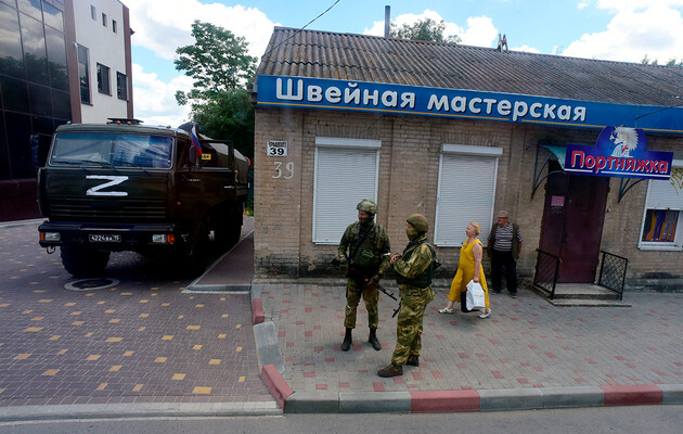 Россияне вывозят свои семьи из оккупированного Мелитополя