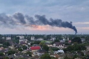 Чубаров о взрывах в Крыму: «Россияне массово едут в сторону Крымского моста, детонация на складах боеприпасов продолжается»