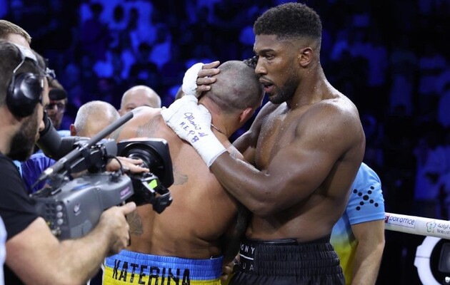 Джошуа сразу извинился за свои действия