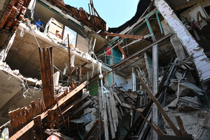 Ракетный удар по общежитию в Харькове: неопознанными остаются восемь жертв