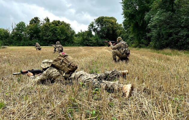 ЗСУ на півдні розправилися із ще 20 загарбниками та знищили десяток ворожої техніки