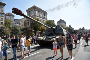 Парад, который они заслужили: на Крещатике представили выставку уничтоженной ВСУ русской техники (фоторепортаж)