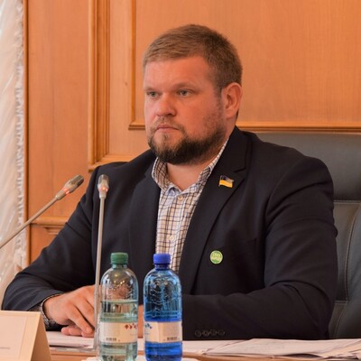 Депутату Клочко выразили недоверие: в комитете хотят видеть нового главу