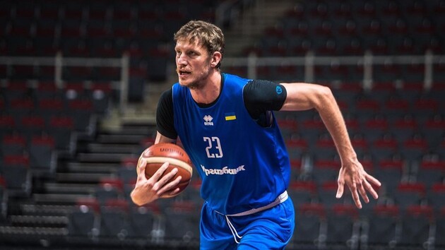 Пустовий грає в Іспанії