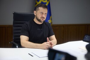 Зеленський анонсував форум в Парижі з відновлення України