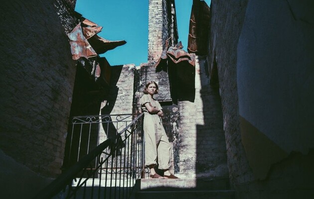 В Ирпене в разрушенной войной квартире прошла фотовыставка