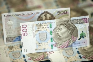 Нацбанк Польши прекращает программу, по которой украинцы могли обменять гривну на злотые без комиссии