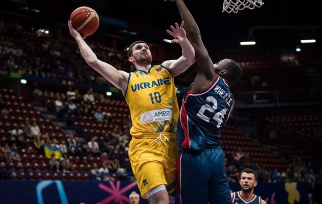 Українці легко розібралися із британцями