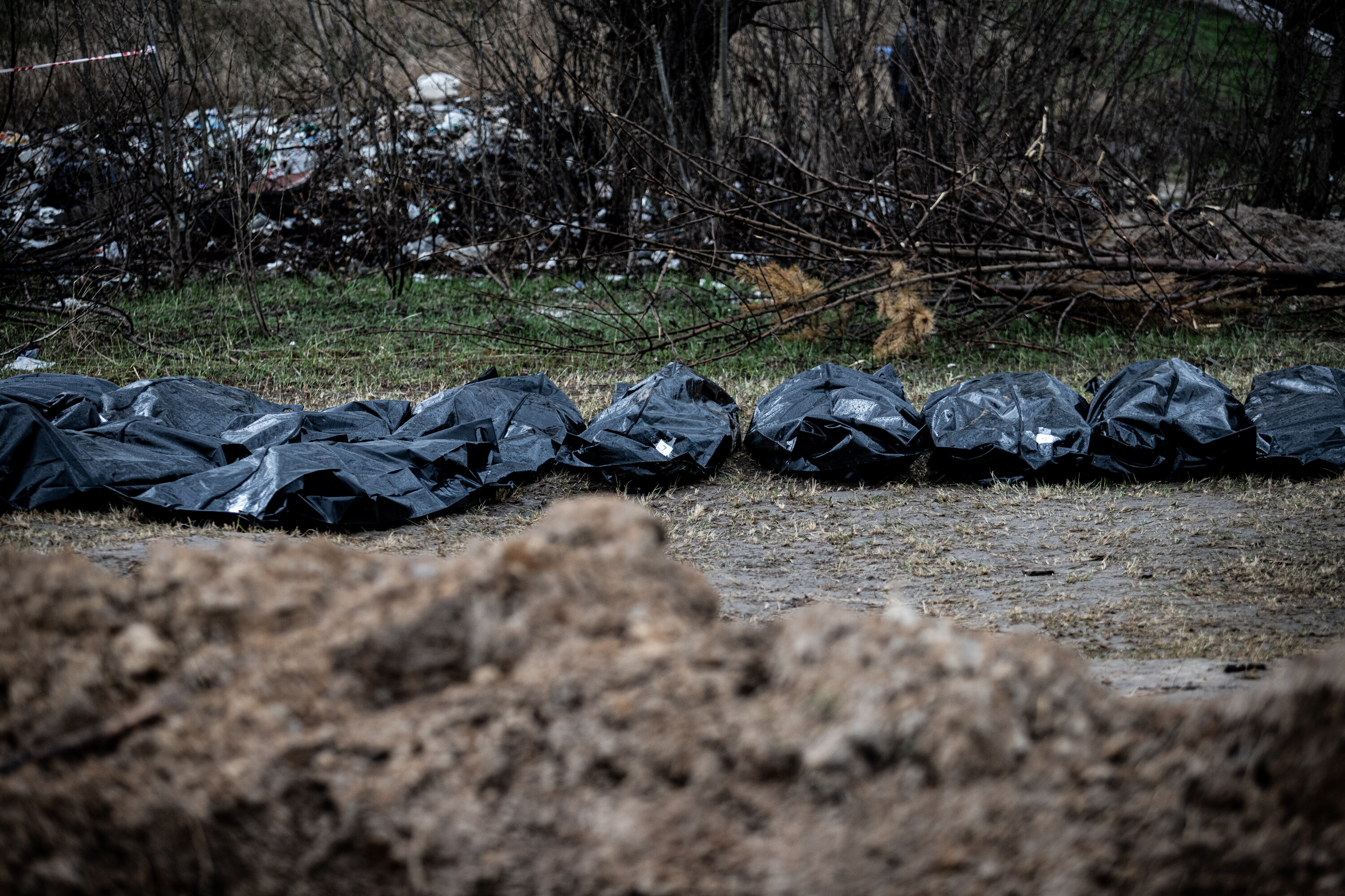 У Бучі відбулось масове поховання загиблих під час російської окупації міста
