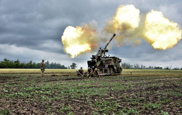 Украинские военные на юге захватили вражеские БТРы, танки Т-62 и стрелковое оружие
