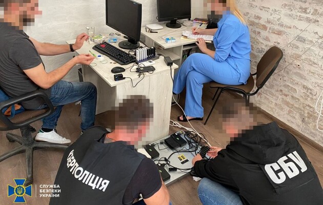 У Києві та Одесі працювала ботоферма РФ