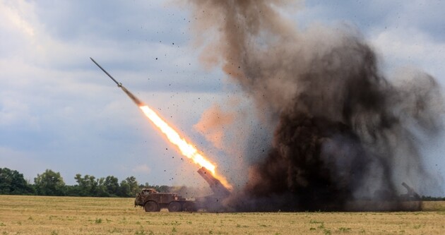 Ворог використовує застарілі ракети для ЗРК і намагається наступати на авдіївському напрямку — Генштаб