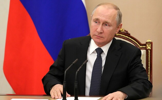 У Москві депутати звернулися до Путіна із закликом скласти повноваження