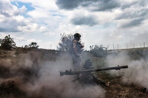 За минувшие сутки ВСУ уничтожили 80 оккупантов, паромную переправу возле Новой Каховки и три склада боеприпасов врага — ОК «Юг»