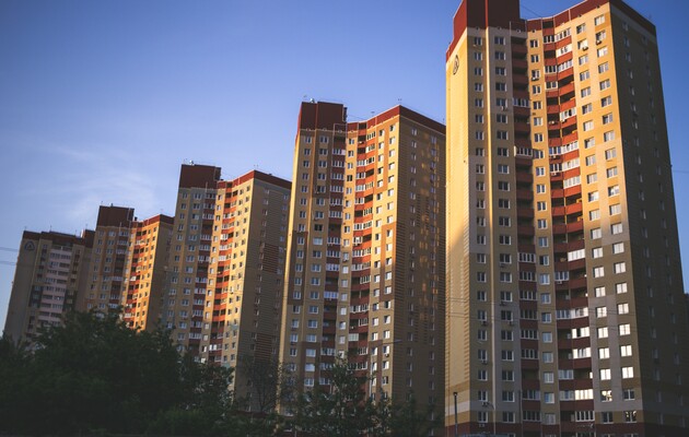 Киевские власти за бюджетные средства решили купить тысячу квартир - для аренды с правом выкупа