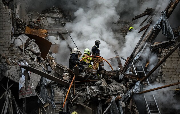 Спасатели ликвидируют последствия вражеской агрессии