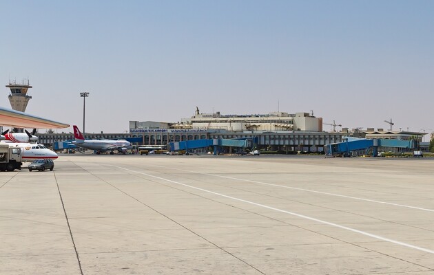 Сирія заявила, що Ізраїль завдав авіаудару по аеропорту Дамаска – є загиблі