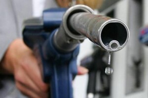 На нещодавно відкритій в Україні мережі заправок виявилося найдешевше паливо 