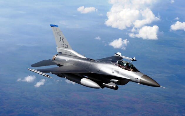 Украина прекратила публичные запросы в США о предоставлении истребителей F-16 и ПВО Patriot, но переговоры продолжаются — Politico