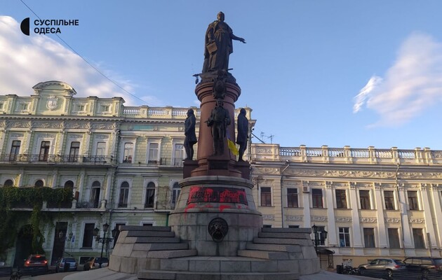 Труханов придумав, куди подіти пам'ятники Катерині II та Суворову
