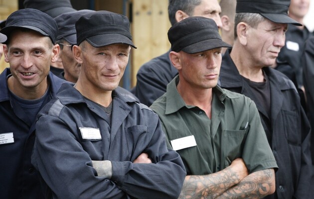 Захватчики организовали тренировочный лагерь для «зеков» в оккупированном Торезе — ГУР