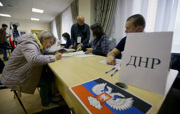 Історик Тімоті Снайдер: Російські «референдуми» в окупованих частинах України - це воєнний злочин і ніщо інше