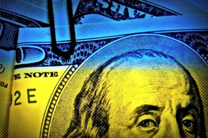Курс доллара: Нацбанк увеличил поддержку гривны валютой
