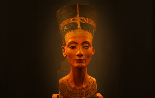 В гробнице Тутанхамона может скрываться дверь к захоронению Нефертити
