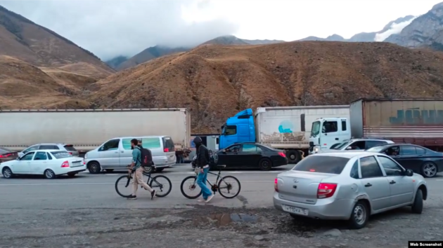 Прикордонний перехід із РФ до Грузії Верхній Ларс