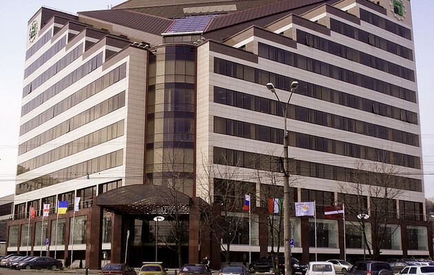 Головний офіс ПриватБанку у Дніпрі лишається у власності банку — рішення суду