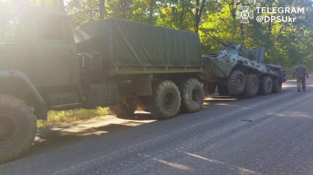 Украинские пограничники захватили бронетехнику РФ под Святогорском