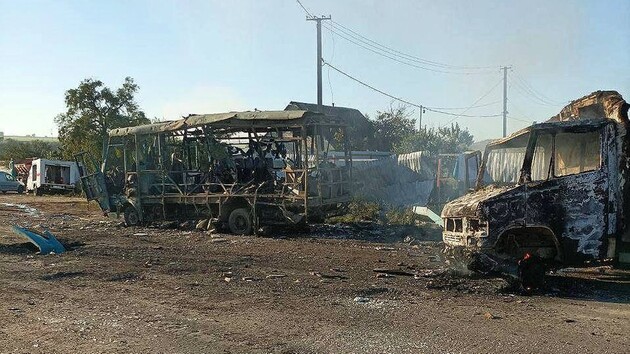 Оккупанты с самолета обстреляли колонну гражданских авто на Херсонщине, погибли пять человек