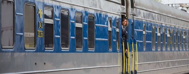 Ракетный удар по Киеву: поврежден железнодорожный вокзал