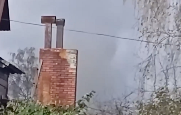 В России горит один из складов Минобороны, а в приграничных с Украиной областях заявляют о взрывах