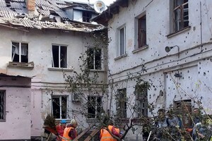 Оккупанты обстреляли из артиллерии Николаевскую область: более 15 жилых домов разрушены